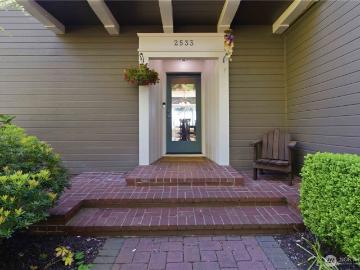 2533 Cascade Way