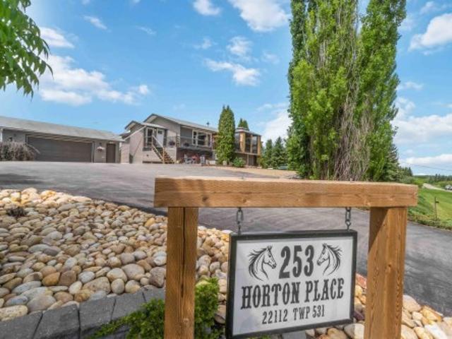253 22 Twp Road 531, Rural Strathcona County, AB, T8E 2E4 house for sale | Listing ID E4493 | Royal LePage