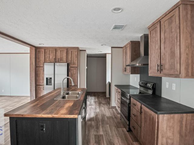 253 Compass Road