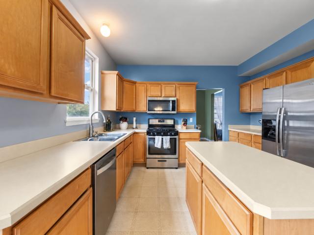 253 Carlton Mews Court