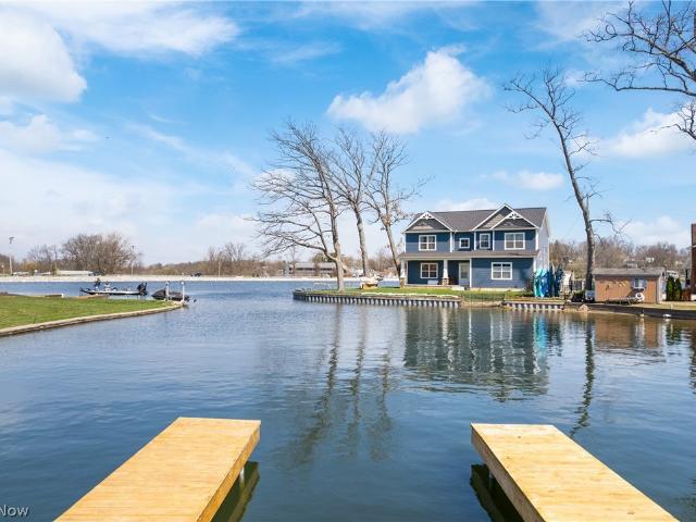 253 Aqua Boulevard