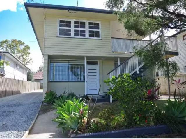 2/53 Arrowsmith Street, CAMP HILL, QLD 4152 House for Rent
