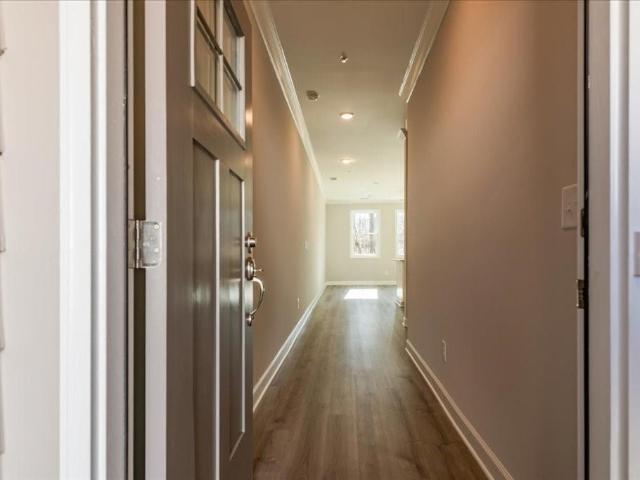253 Bluffington Way