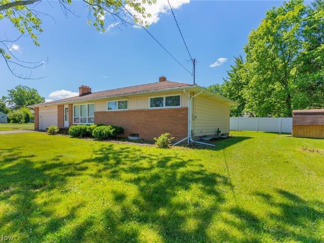 253 Earl Drive NW
