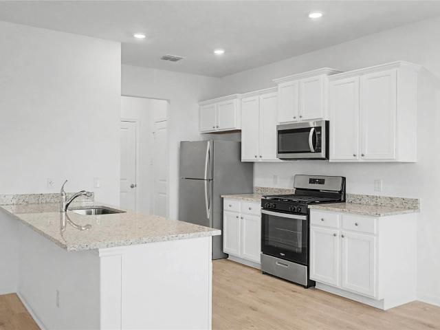 253 Fairlawn Way