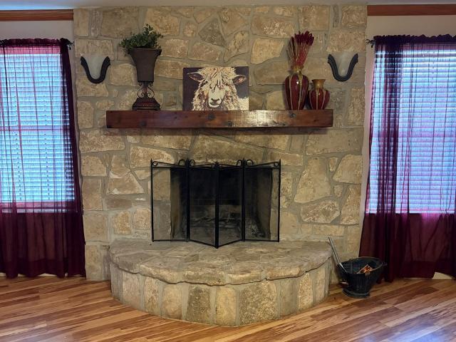 253 Molly Rd, Brackettville, TX 78832 | MLS #101725