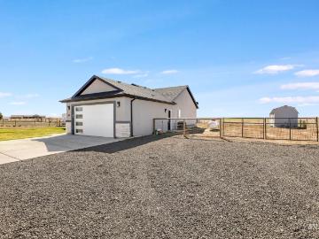 253 Mariposa Cir