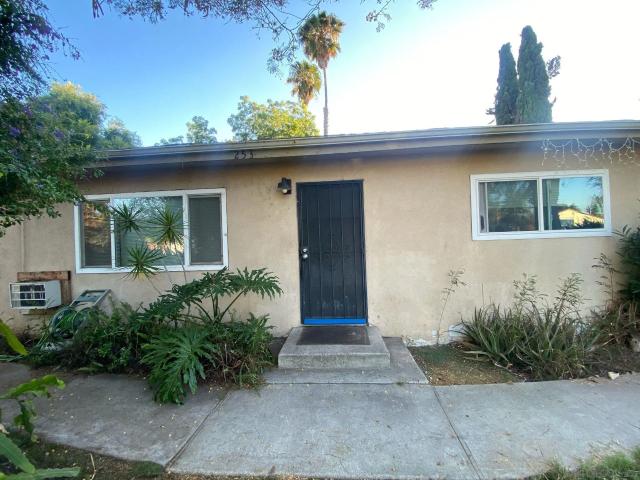 253 N Cedar St, Escondido, CA 92025 | MLS #250032