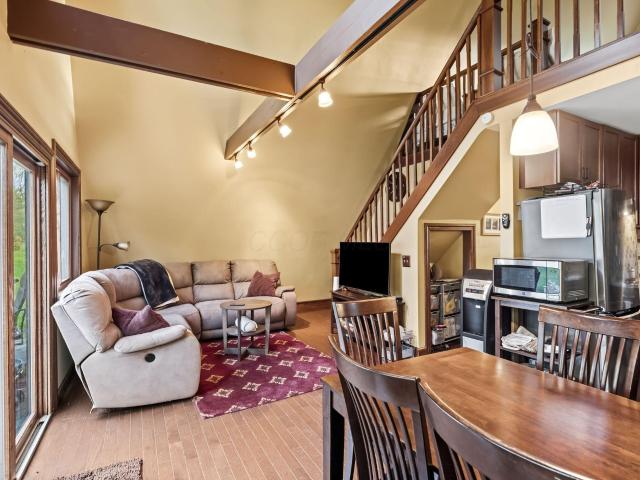 253 Newfoundland Drive # 252