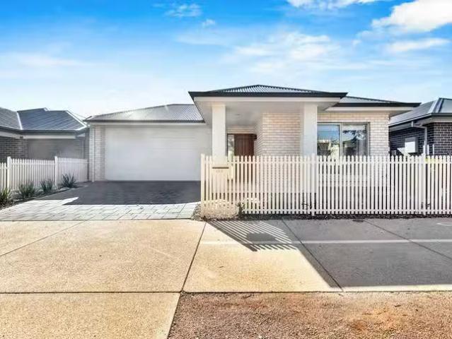 253 Newton Boulevard, Munno Para, SA 5115