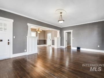 253 W Court Street