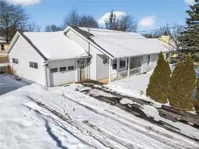253 Wendell St, Riverview, NB, E1B 1J9 house for sale Listi.