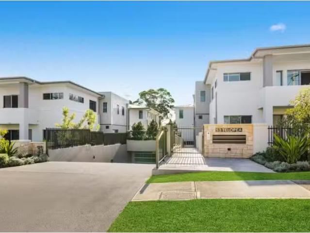 2/53 Telopea Avenue, Caringbah South Townhouse for rent Liste.