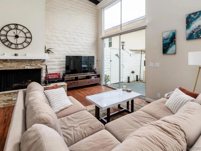 2544 Navarra Dr, Unit 4, Carlsbad, CA 92009 | MLS #260014