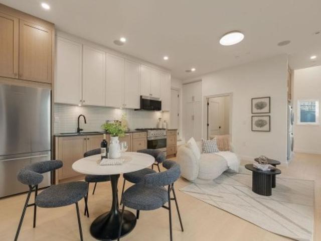2544 Grant Street, Vancouver, BC, V5K 3G7 duplex for sale | Listing ID R3146 | Royal LePage