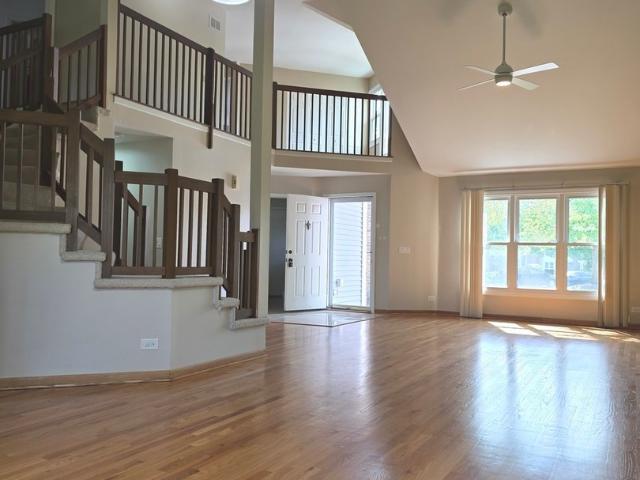 2544 live oak Lane