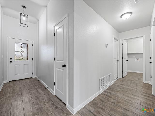 2546 Cowgirl Trail