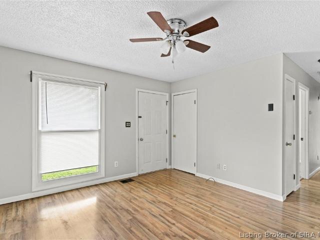 2546 Franks Drive