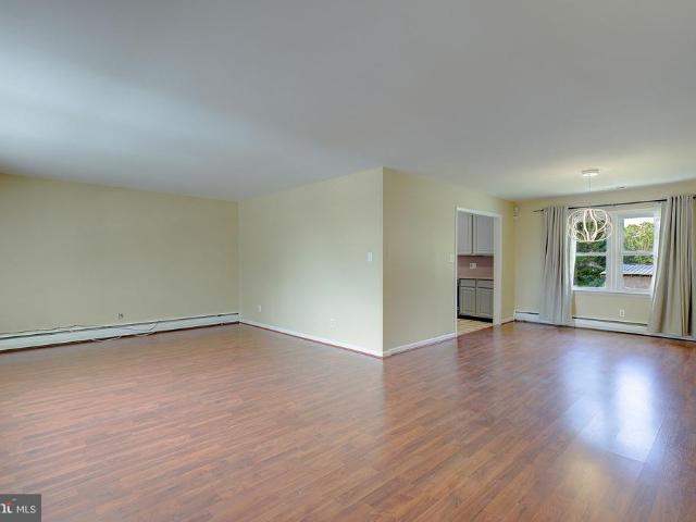 2546 Hillside Drive