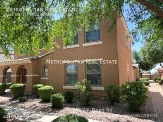 2547 E Bart St, 4 beds, 3 full baths