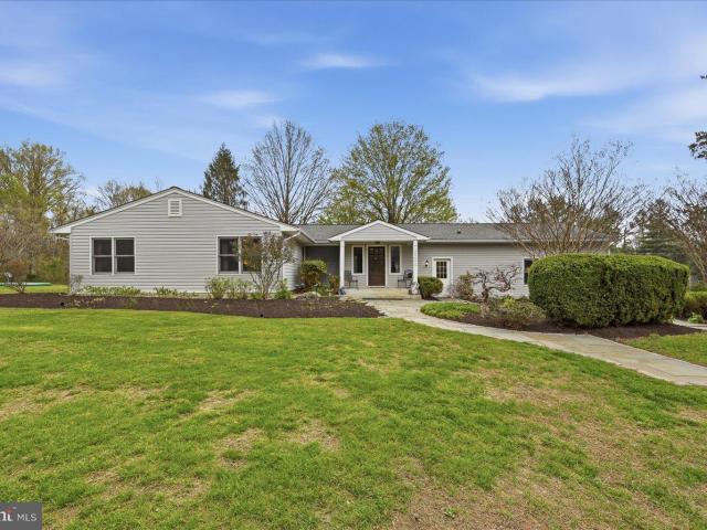 25404 Frosty Meadow Ln, Aldie, VA 20105 | MLS #VALO2119