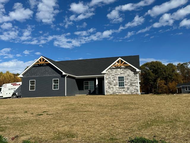 2540 W Grubb Lane