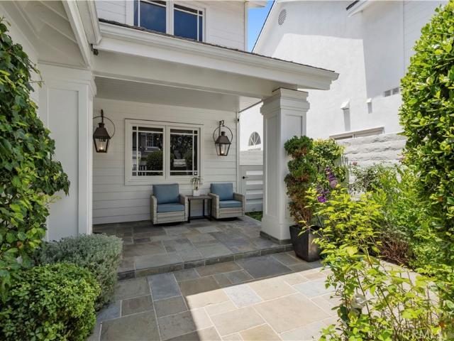 2541 Point Del Mar