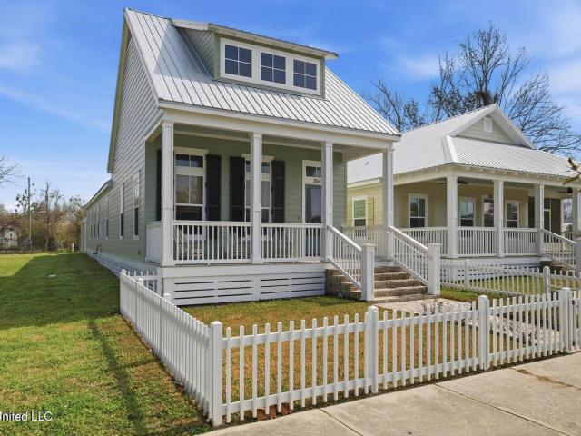254 Caillavet Street