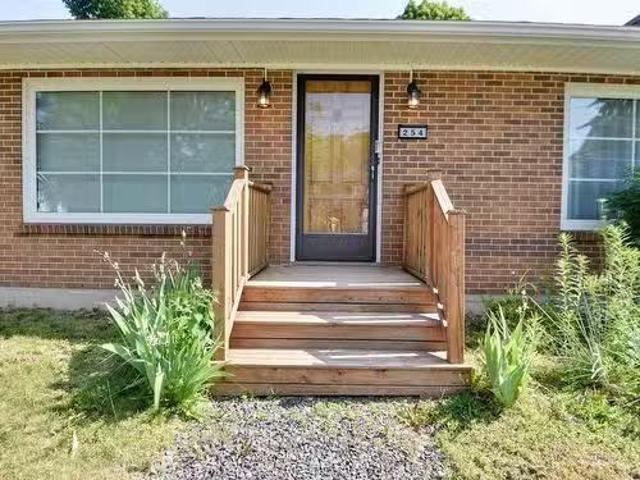 254 George Street, New Glasgow, NS, B2H 2L5 house for sale.