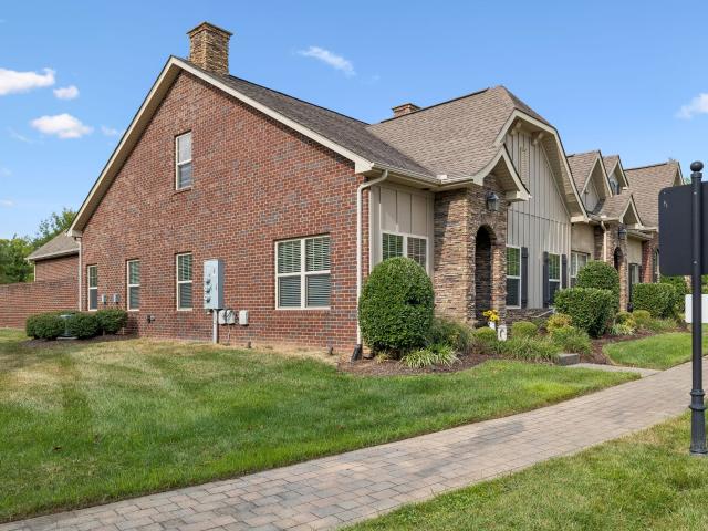 254 Glennister Ct