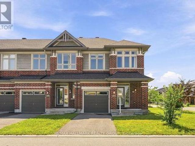 254 Dolce Crescent, Ottawa, ON, K1X 0B3 house for sale | Listing ID X13709 | Royal LePage