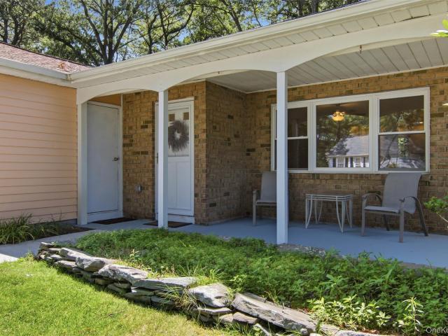 254 Edinburgh Drive