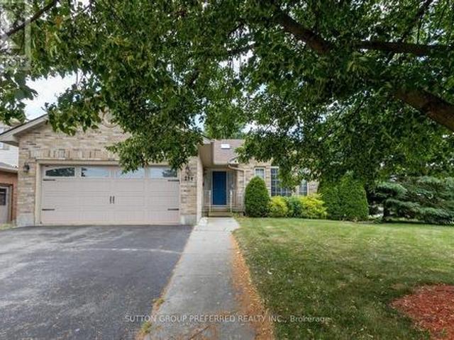 254 Kettle Creek Drive, Central Elgin Belmont, ON, N0L 1B0 house for sale | Listing ID X13543 | Royal LePage