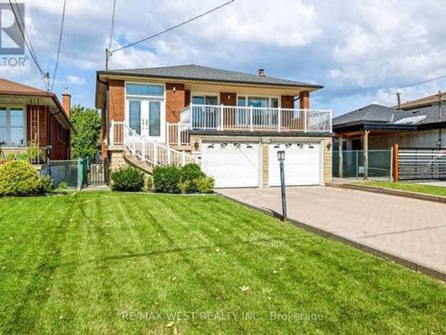 254 Maple Leaf Drive, Toronto, ON, M6L 1P1 house for sale | Listing ID W13879 | Royal LePage