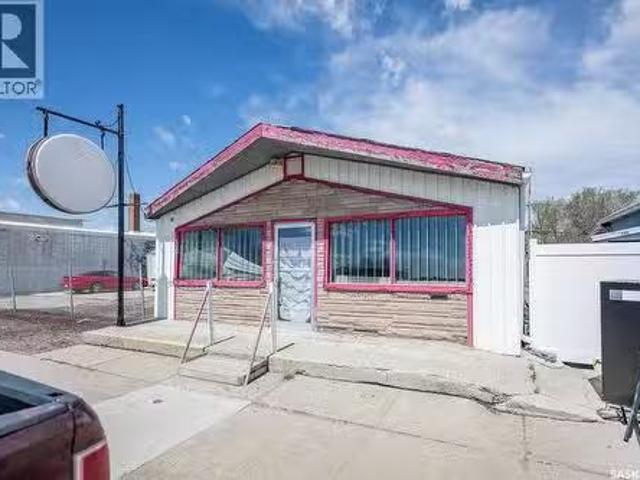 254 Railway Avenue, Southey, SK, S0G 4P0 commercial for sale.