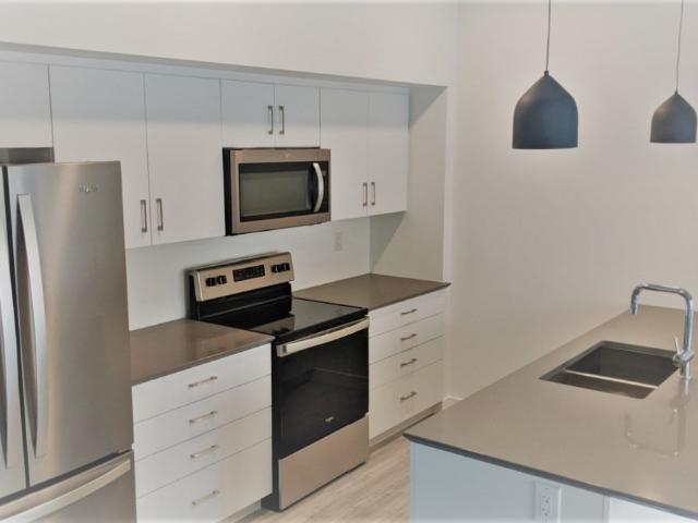 254 Wellington Crescent
