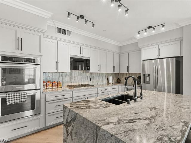 2555 Hampton Road 3309