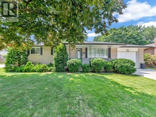 2551 Todd Lane, Lasalle, ON, N9H 1L7 house for sale | Listing ID 26018 | Royal LePage