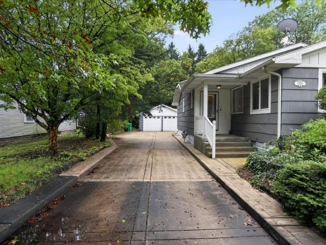 25520 Country Club Drive