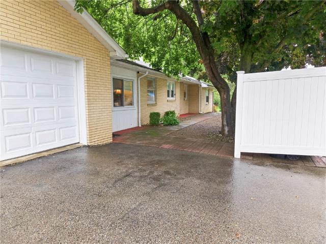 2552 S Hermitage Rd