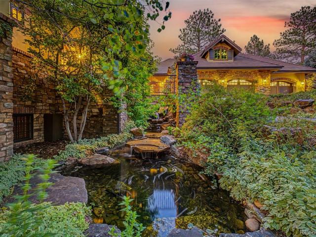 2553 Saddleback Court