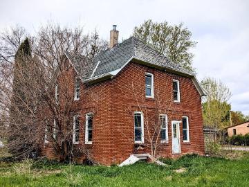 255 5th Street N