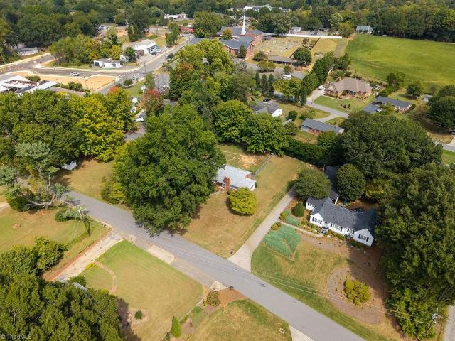 255 Conrad Circle