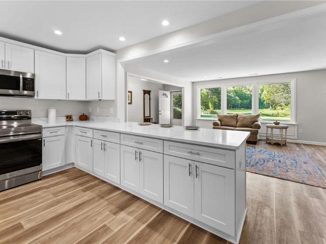 255 Chapel Neck RD