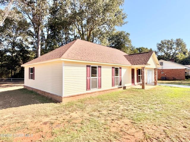255 E Plum