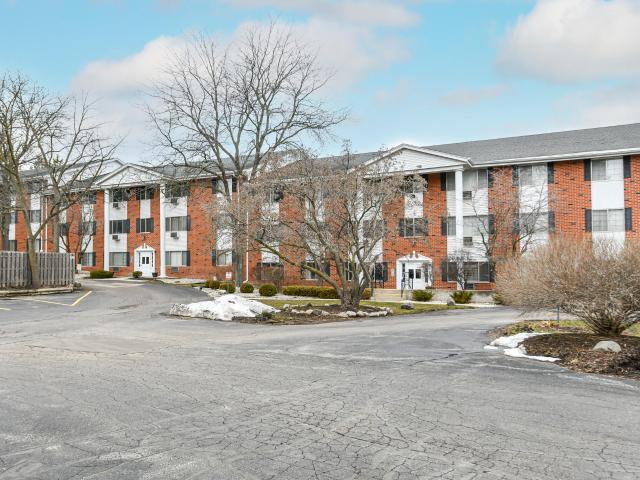 255 Elmwood Ave, Unit 205, Lake Geneva, WI 53147 | MLS #1965