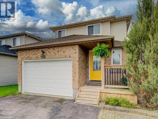 255 Highbrook Crescent, Kitchener, ON, N2E 3P6 house for sale | Listing ID 40826 | Royal LePage
