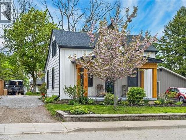 255 Macnab Street, Dundas, ON, L9H 2K4 house for sale | Listing ID 40863 | Royal LePage