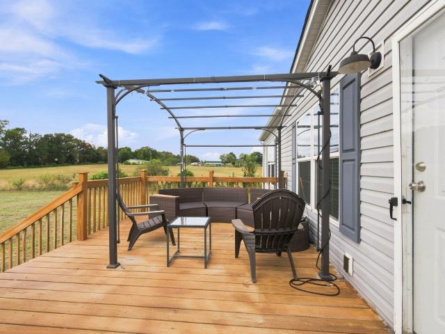 255 Miller Ln