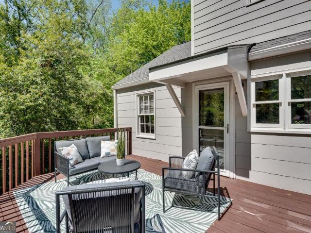255 S Columbia Drive